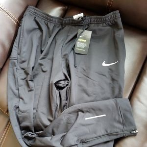 NWT🎉 Nike mens joggers